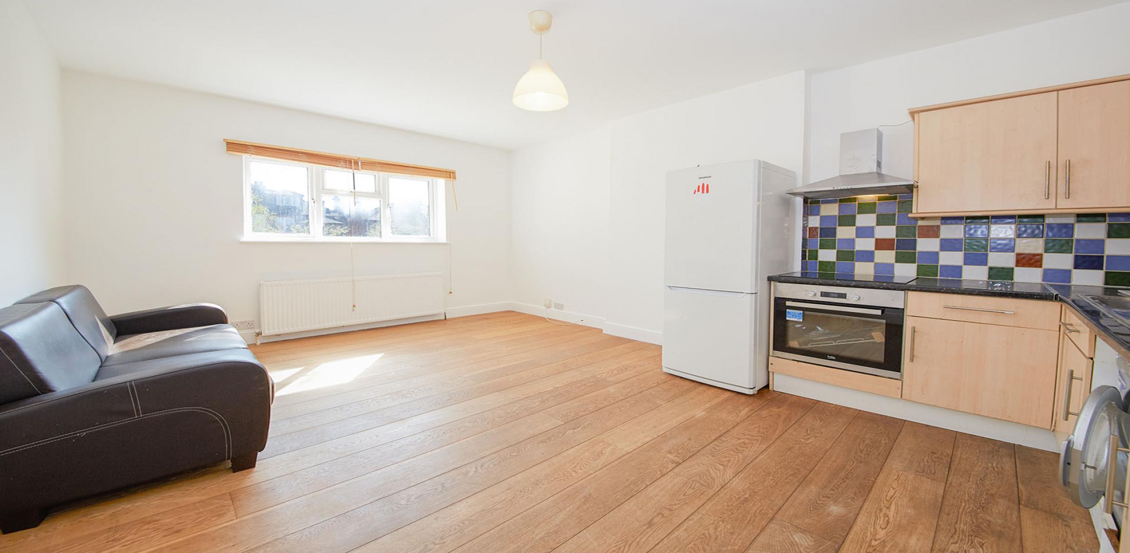 Recently Refurbished Apartment Chippenham Road, Maida Vale